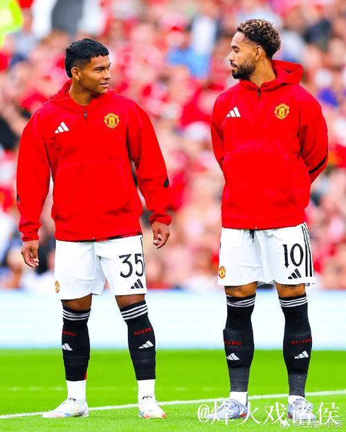 泰勒-亚当斯:老特拉福德很特别,很兴奋能和曼联比赛 泰勒-亚当斯:老特拉福德很特别,很兴奋能和曼联比赛